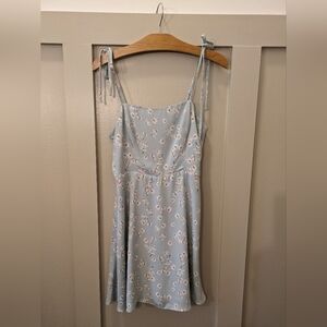 Dry Good Lola Grace Ditsy Floral Dress M